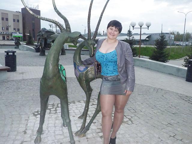 9P Busty Russian Woman 1067