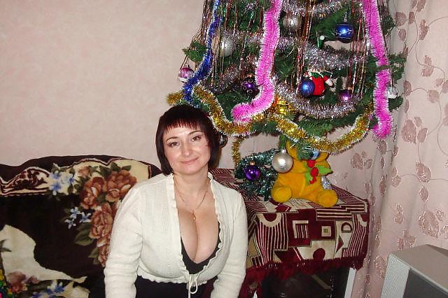 24P Busty Russian Woman 1145