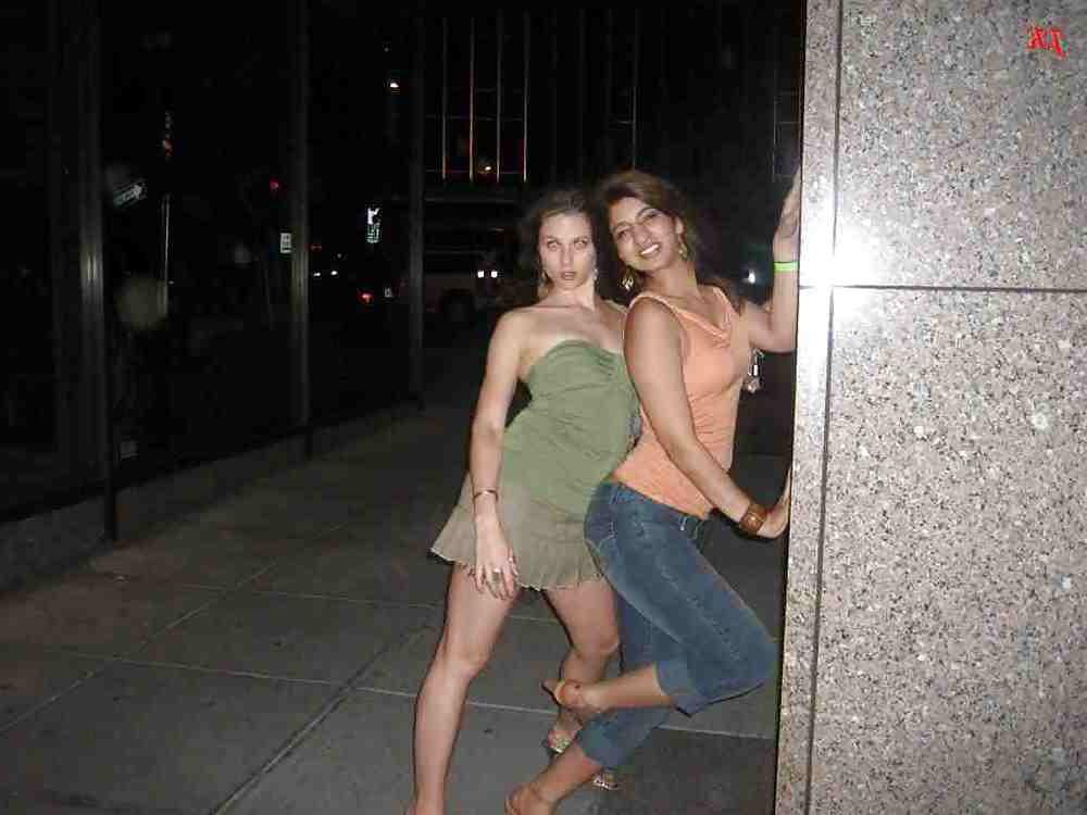 10P Desi slut how would you fuck it