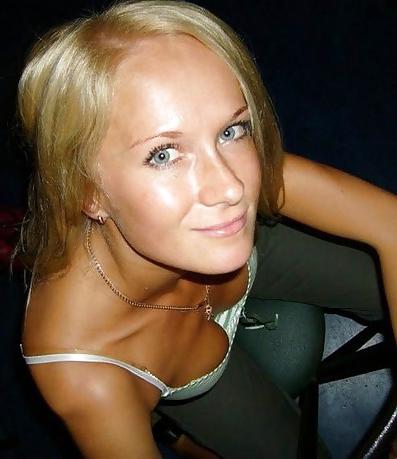 10P Downblouse pics