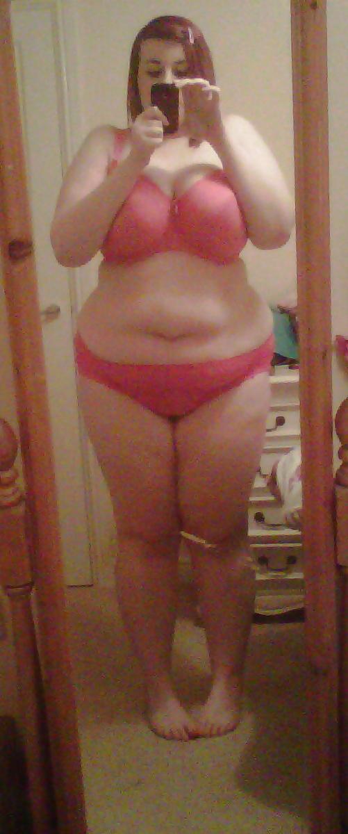 25P Big-eyed chubby beauty shows off her amazing tits