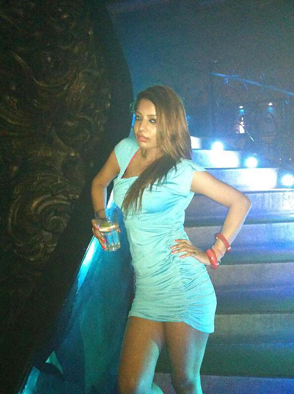 17P Desi & nri girls gone wild in parties
