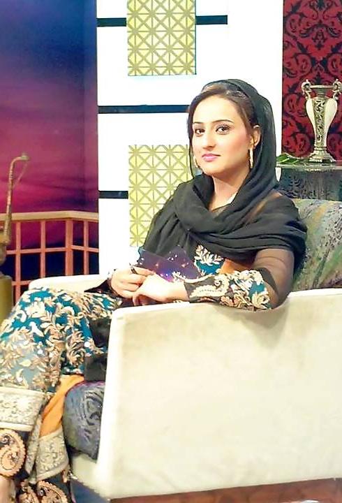 25P Sexy paki news readers
