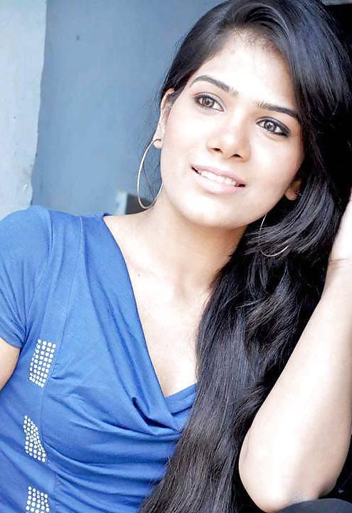 25P Sexy paki news readers
