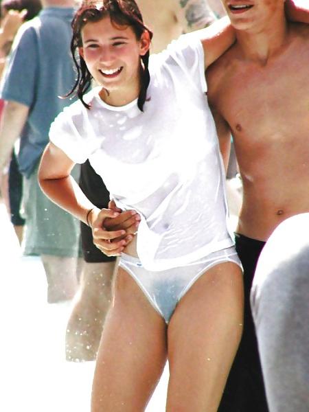 25P Bikinis que dan problemas. Bikini oops.