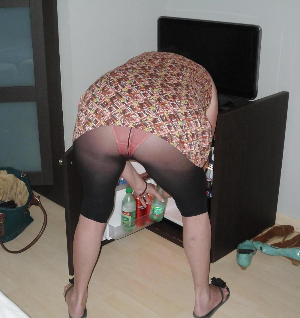 24P Oops too transparent leggings