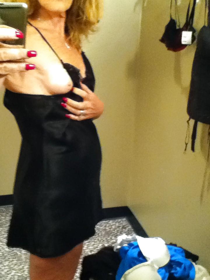 25P Older womem, who loves sucking cock and cummin