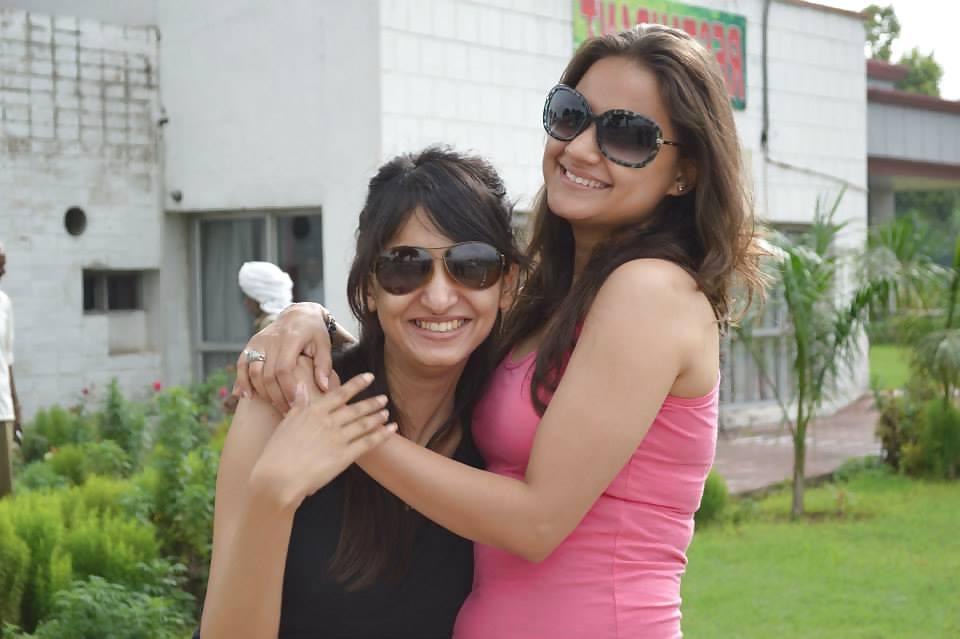 11P Desi girls