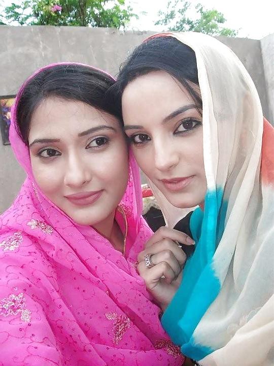 9P Desi sluts