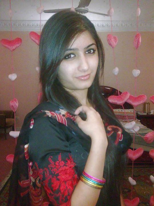 9P Desi sluts