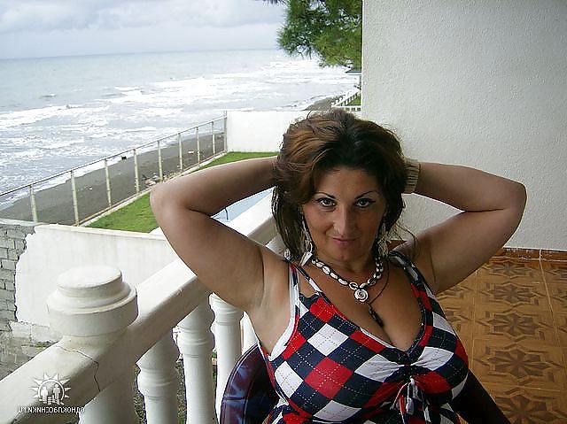 21P Busty Russian Woman 1393