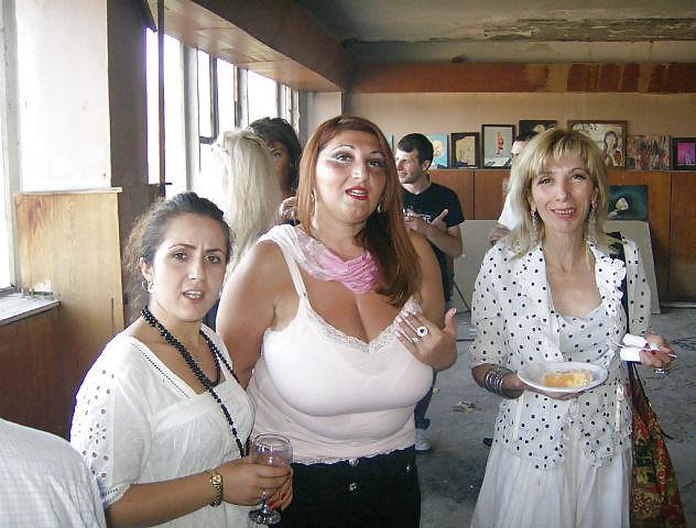 21P Busty Russian Woman 1393