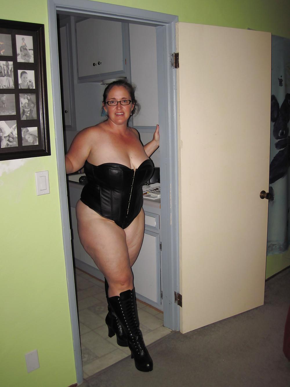 25P Maureen Lyall - Leather Corset Part 1