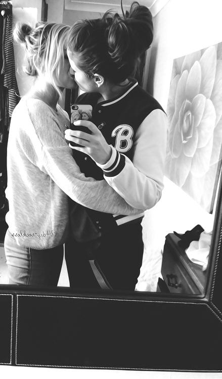 21P Lesbians 22!