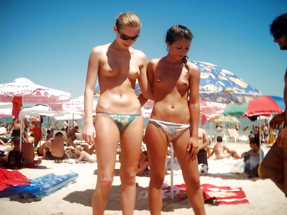 25P Boobs beach 1