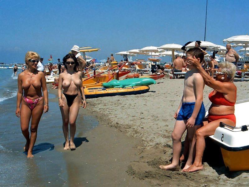25P Boobs beach 1