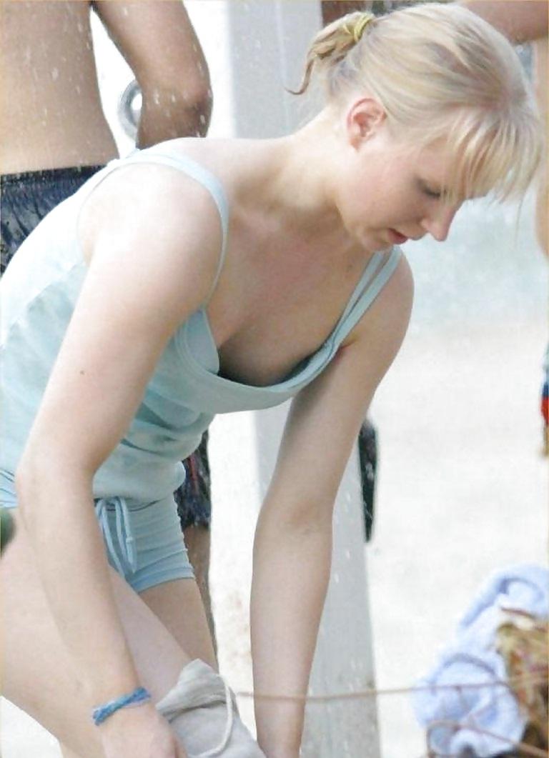 25P Some  chicks Downblouse & Upblouse  porn pics