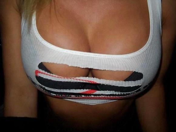 25P Some  chicks Downblouse & Upblouse  porn pics