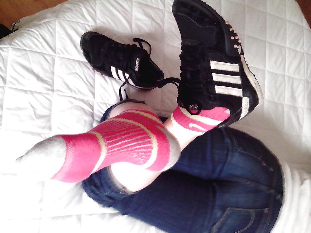 25P Socks Sneakers foot fetish