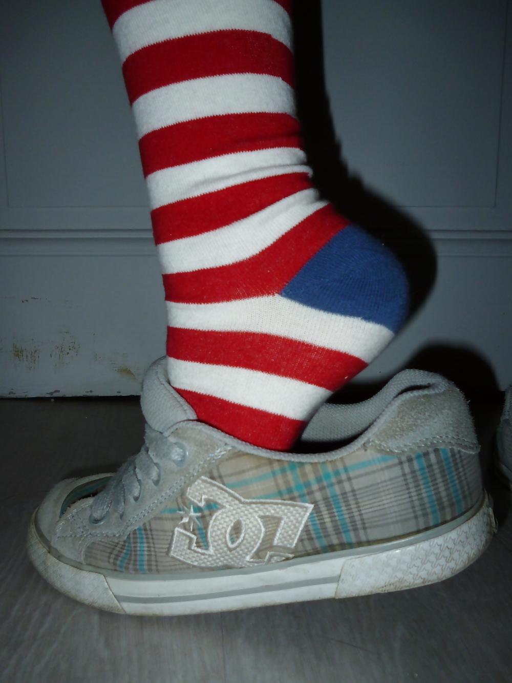 25P Socks Sneakers foot fetish