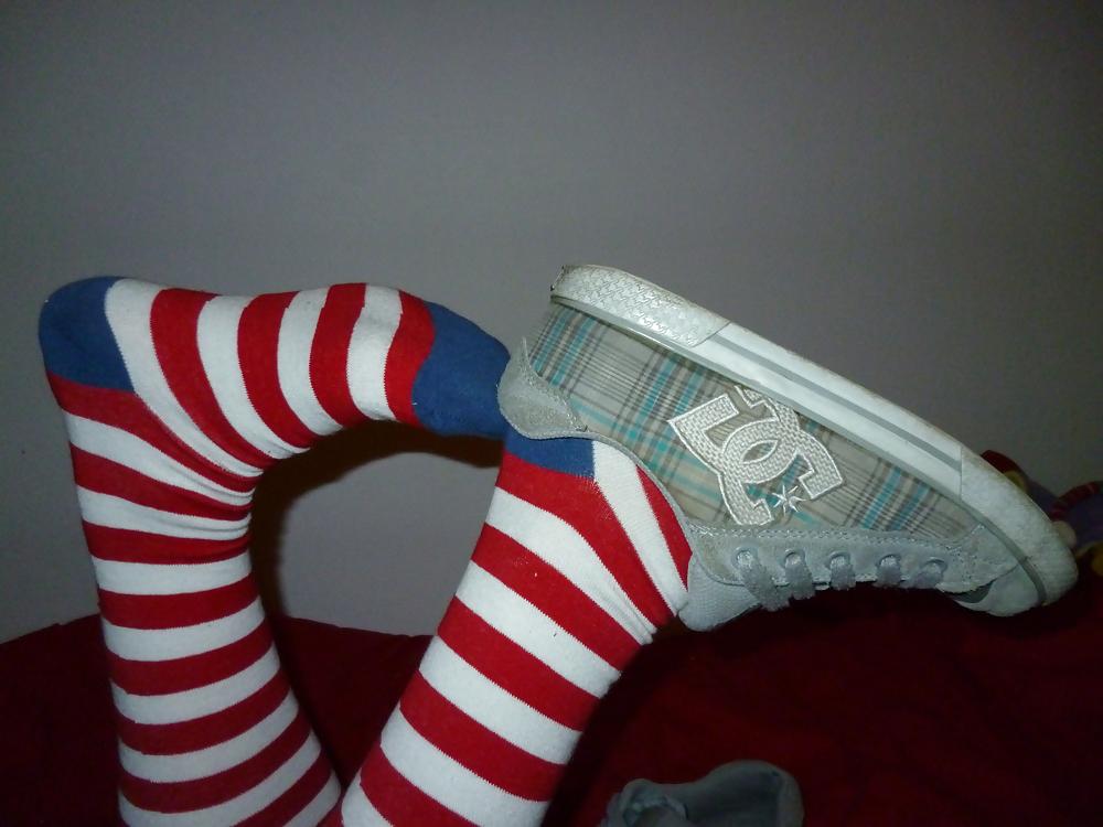 25P Socks Sneakers foot fetish