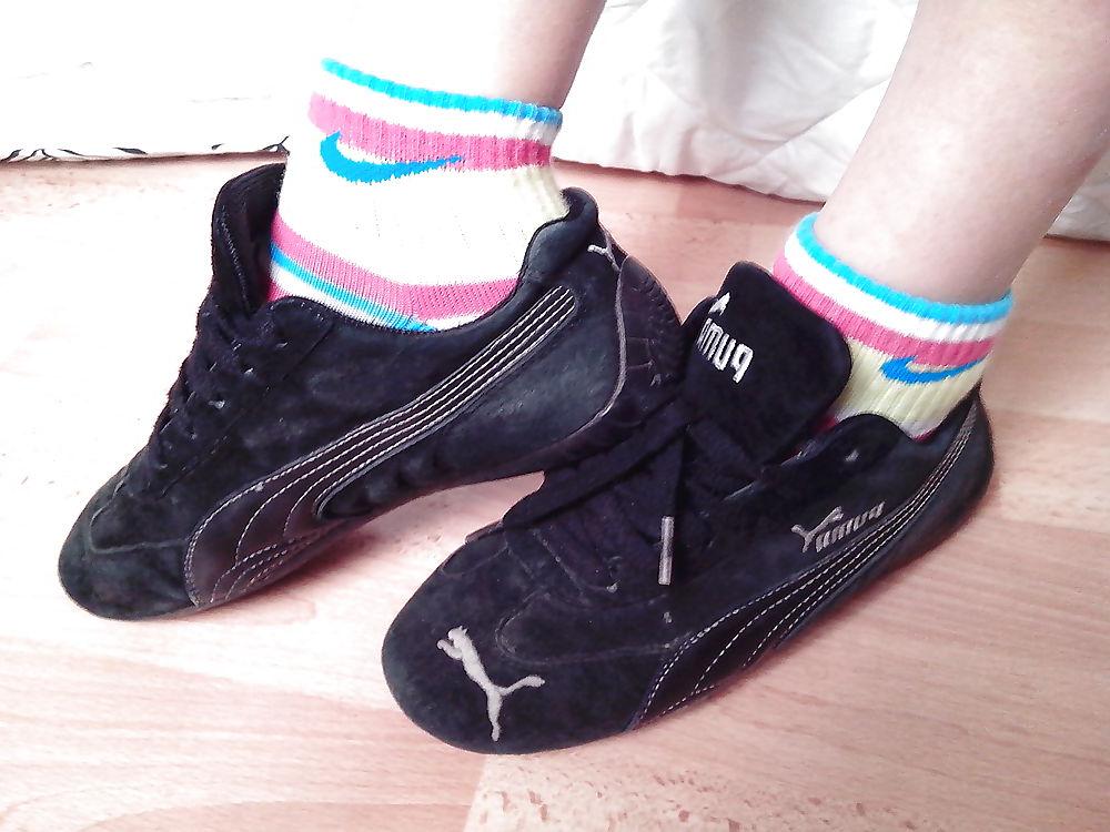 25P Socks Sneakers foot fetish