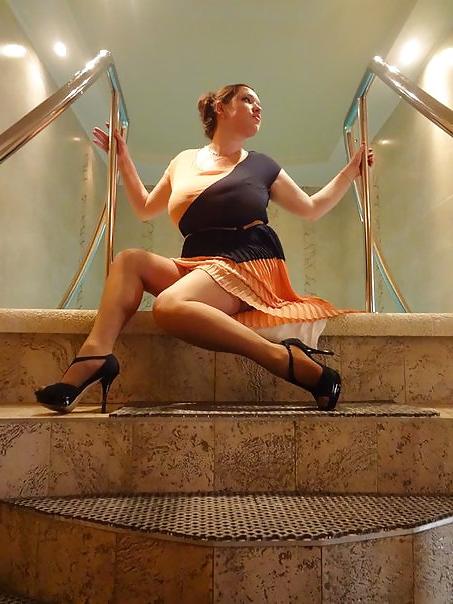 10P Busty Russian Woman 1312