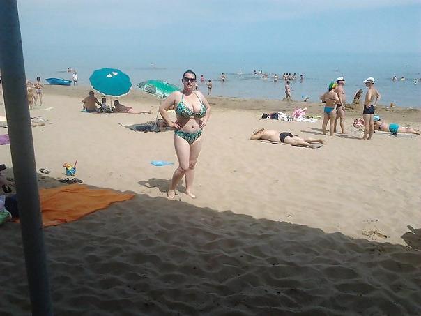 10P Busty Russian Woman 1312