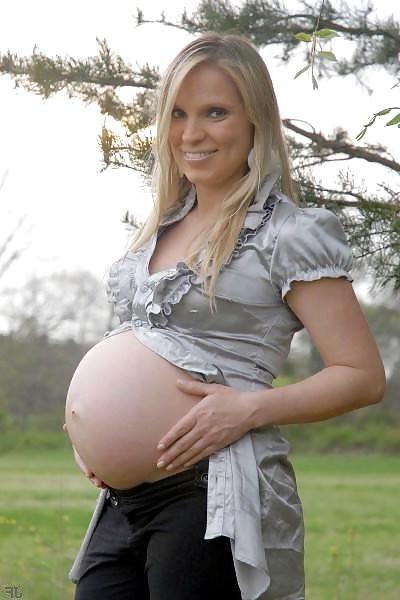 25P Pregnant beauty!
