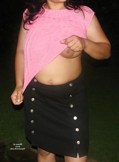 12P Desi hot