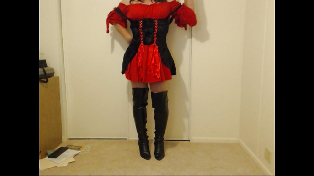 11P Halloween 2013