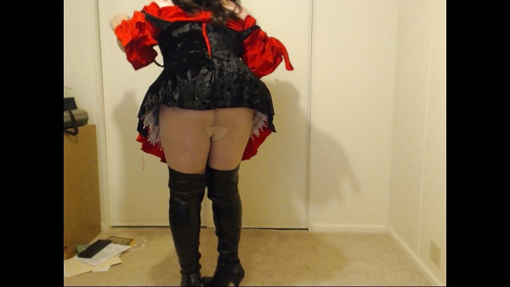 11P Halloween 2013