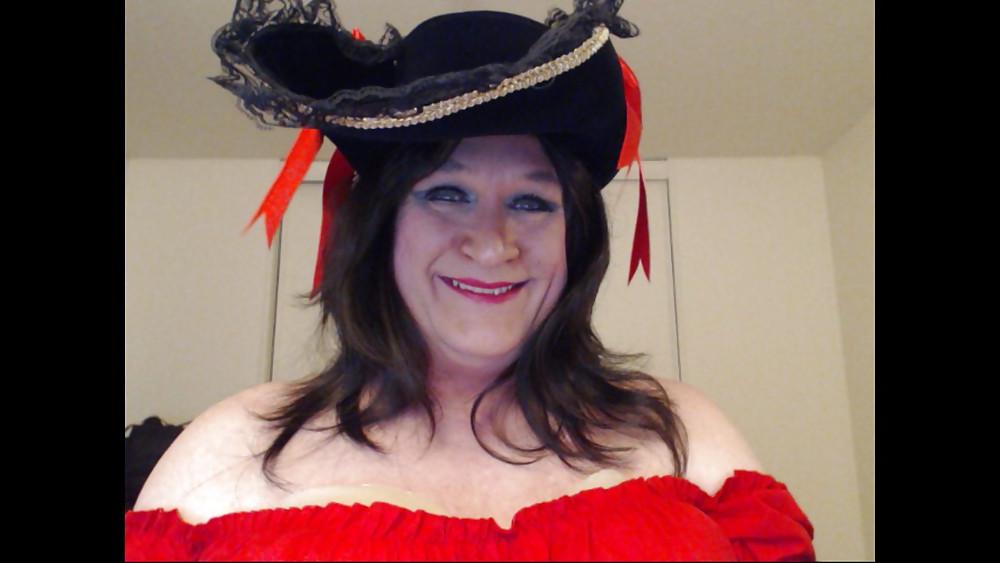 11P Halloween 2013