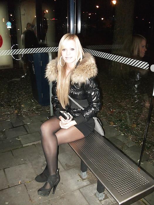 25P Beautiful sexy woman in winter fashion