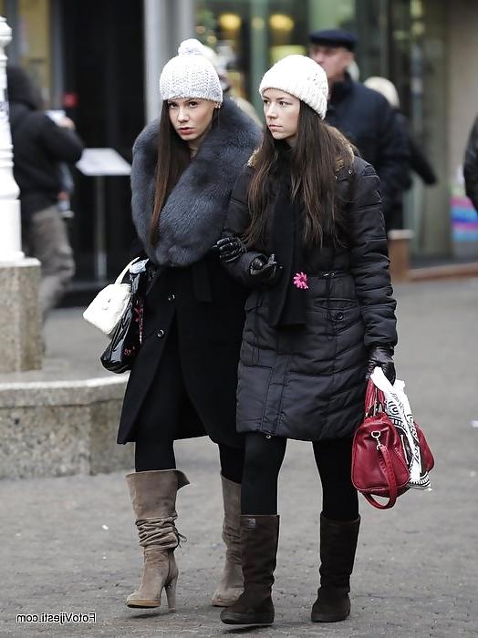 25P Beautiful sexy woman in winter fashion