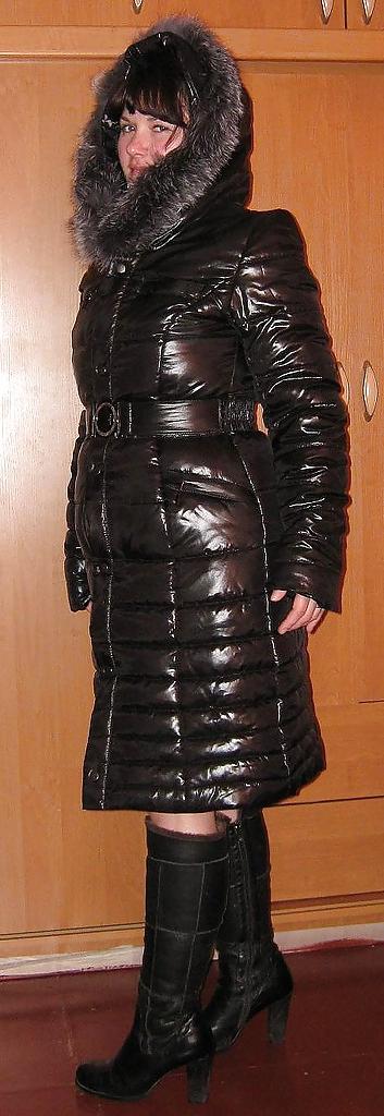 25P Beautiful sexy woman in winter fashion