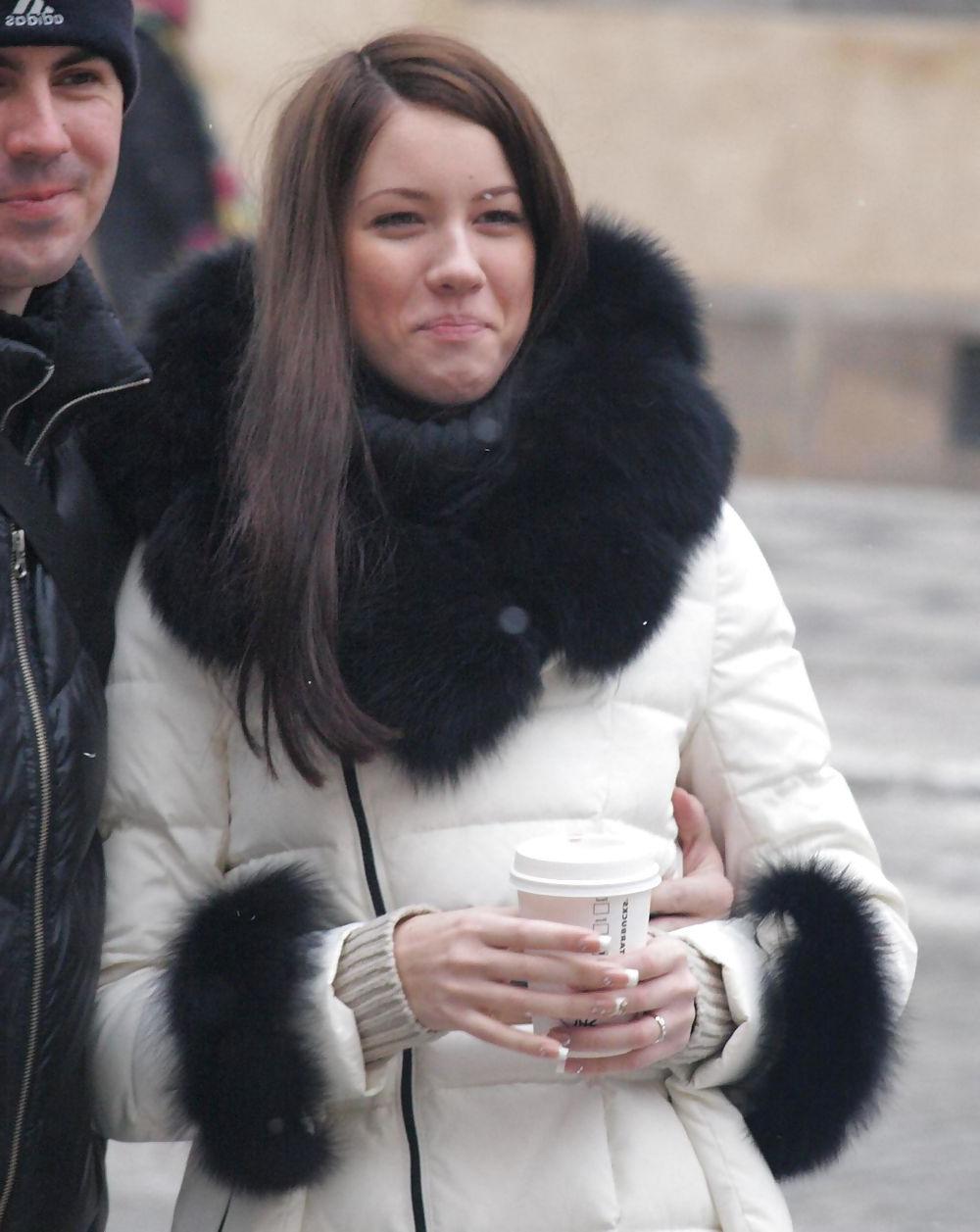 25P Beautiful sexy woman in winter fashion
