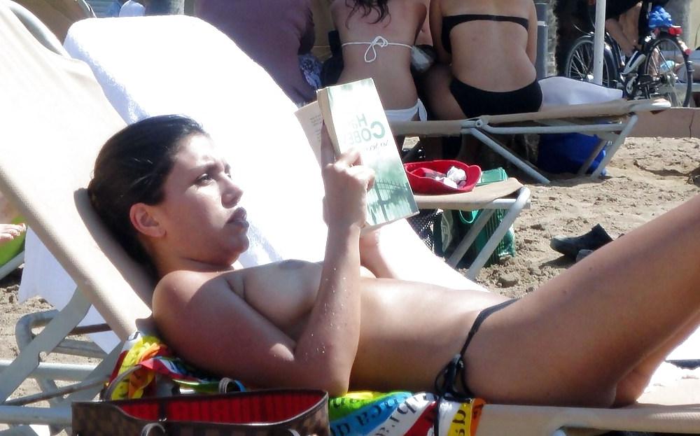 14P Candid Beach Shots