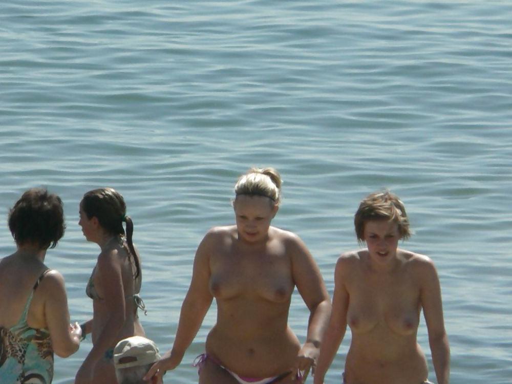 25P The beach 240