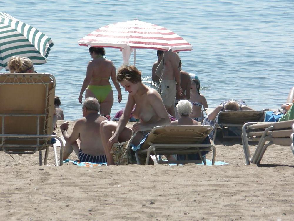 25P The beach 240