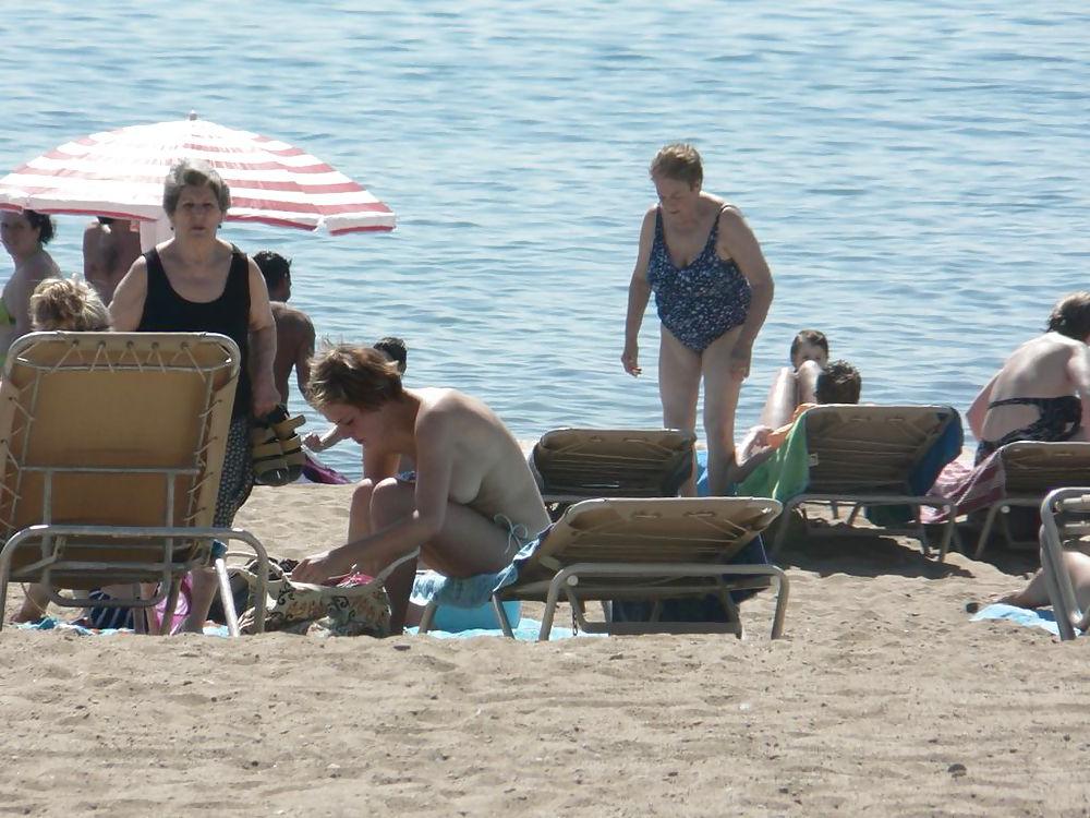 25P The beach 240