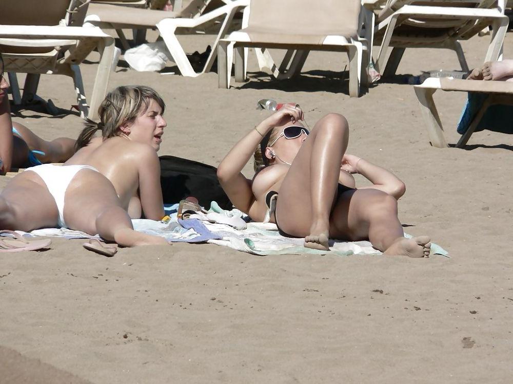 25P The beach 240