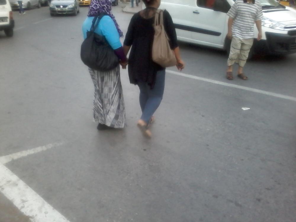 7P Arab woman 