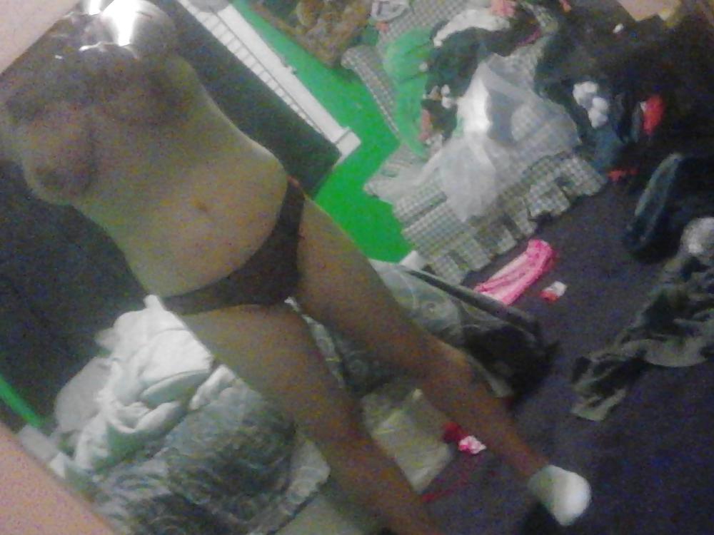 25P Teen self shot