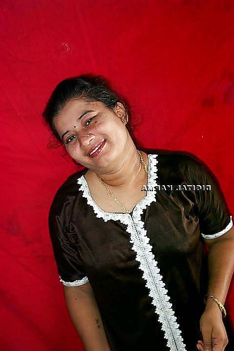 25P DESI HOT & SEXY BALA - SOUTH INDIAN - 002