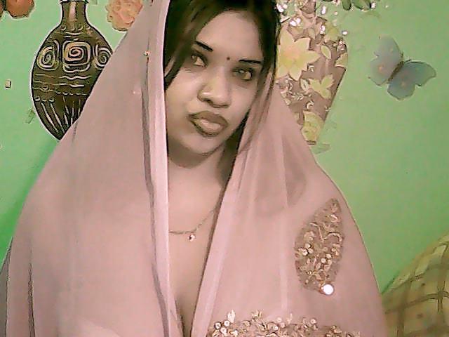 25P Desi Girlz