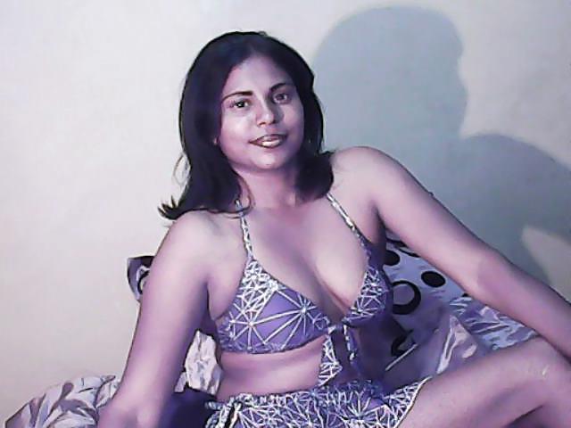 25P Desi Girlz