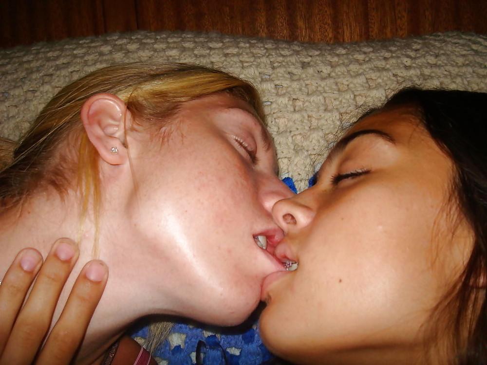 25P GOOD AM LESBIANS