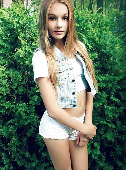 25P Young SISSY boys on hormones