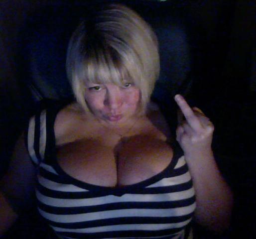 7P Busty Russian Woman 1488